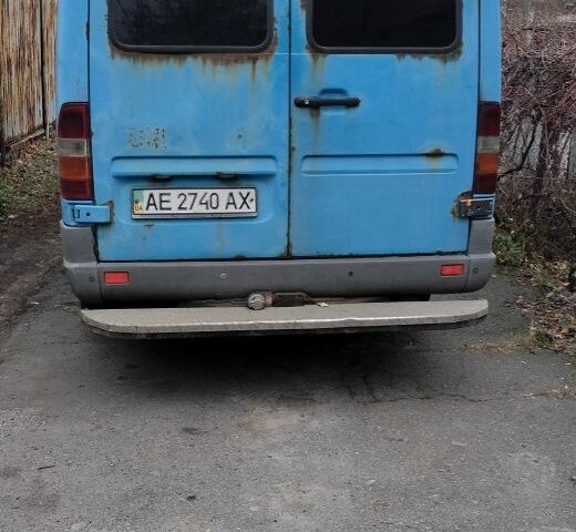 Синий Мерседес Sprinter, объемом двигателя 2.9 л и пробегом 890 тыс. км за 5000 $, фото 7 на Automoto.ua