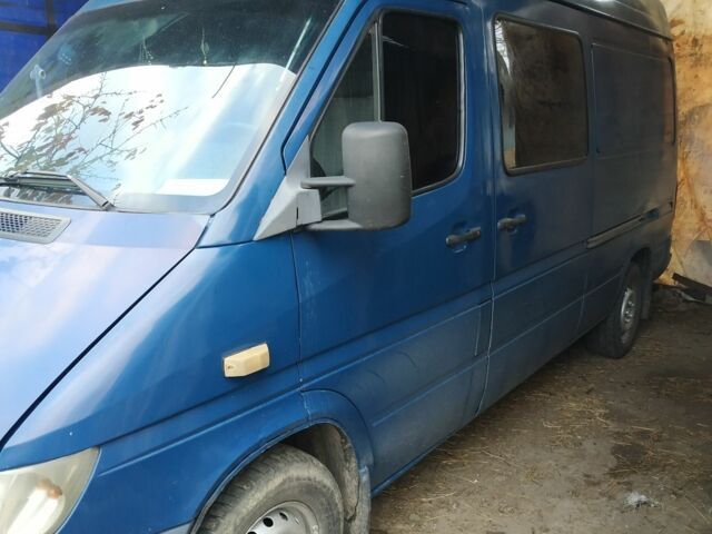 Синій Мерседес Sprinter, об'ємом двигуна 0 л та пробігом 700 тис. км за 6000 $, фото 3 на Automoto.ua