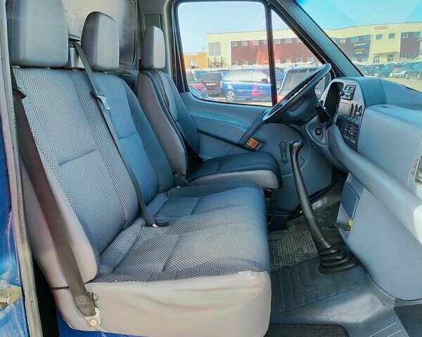 Синий Мерседес Sprinter, объемом двигателя 2.87 л и пробегом 340 тыс. км за 8000 $, фото 10 на Automoto.ua
