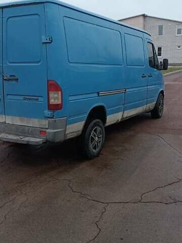 Синий Мерседес Sprinter, объемом двигателя 2.87 л и пробегом 800 тыс. км за 4700 $, фото 8 на Automoto.ua
