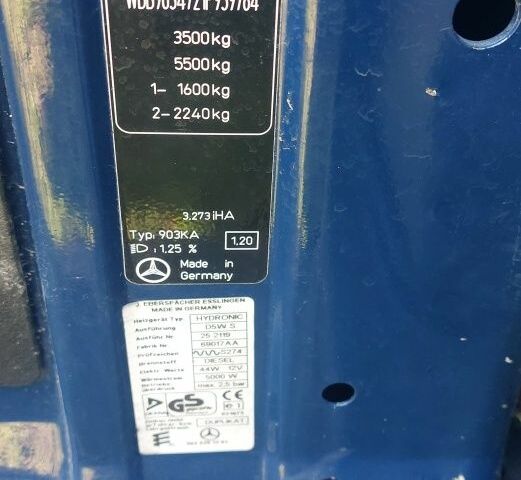 Синий Мерседес Sprinter, объемом двигателя 2.9 л и пробегом 440 тыс. км за 5300 $, фото 22 на Automoto.ua