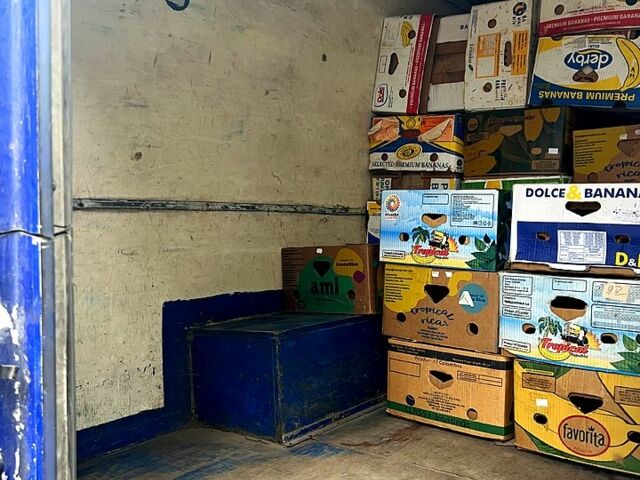 Синій Мерседес Sprinter, об'ємом двигуна 2.9 л та пробігом 180 тис. км за 5800 $, фото 5 на Automoto.ua