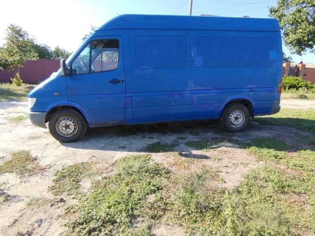 Синий Мерседес Sprinter, объемом двигателя 2.9 л и пробегом 350 тыс. км за 3550 $, фото 10 на Automoto.ua