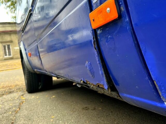 Синій Мерседес Sprinter, об'ємом двигуна 2.9 л та пробігом 180 тис. км за 5800 $, фото 8 на Automoto.ua