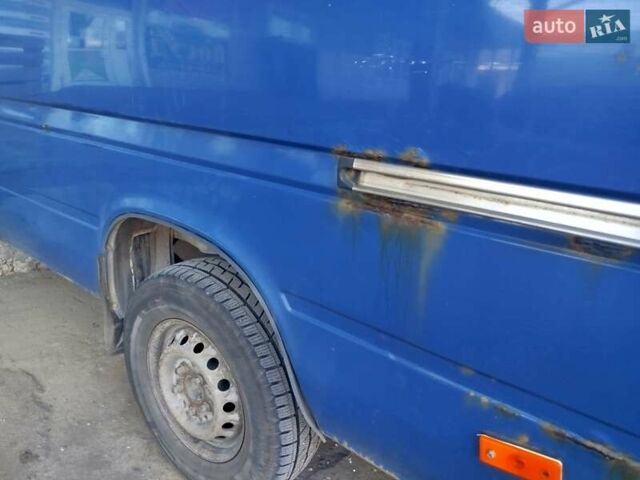 Синий Мерседес Sprinter, объемом двигателя 2.15 л и пробегом 480 тыс. км за 6200 $, фото 5 на Automoto.ua