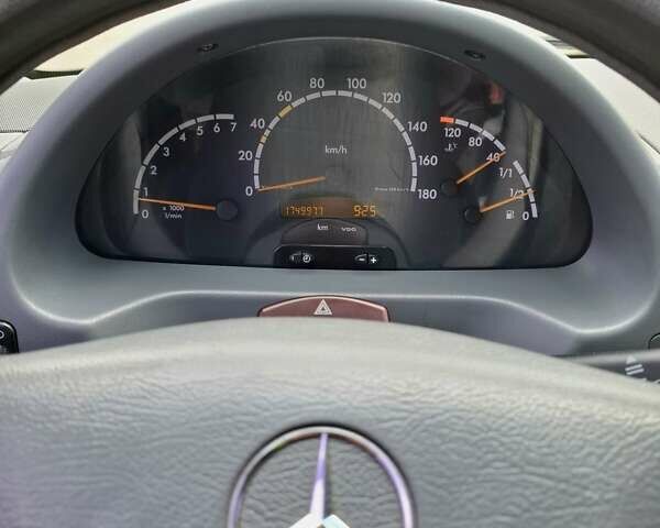 Синій Мерседес Sprinter, об'ємом двигуна 2.15 л та пробігом 174 тис. км за 8800 $, фото 11 на Automoto.ua