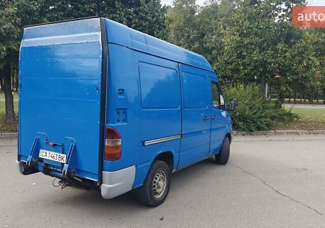 Синий Мерседес Sprinter, объемом двигателя 2.15 л и пробегом 663 тыс. км за 5300 $, фото 8 на Automoto.ua