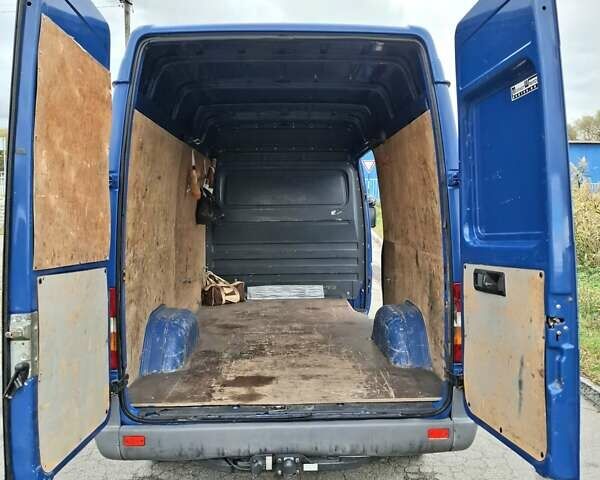Синій Мерседес Sprinter, об'ємом двигуна 2.15 л та пробігом 174 тис. км за 8800 $, фото 6 на Automoto.ua