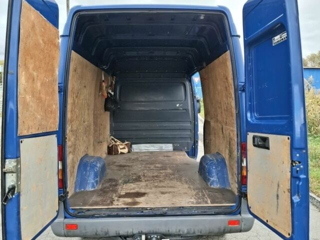 Синий Мерседес Sprinter, объемом двигателя 2.2 л и пробегом 174 тыс. км за 8800 $, фото 5 на Automoto.ua