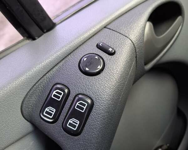 Синій Мерседес Sprinter, об'ємом двигуна 2.15 л та пробігом 174 тис. км за 8800 $, фото 9 на Automoto.ua