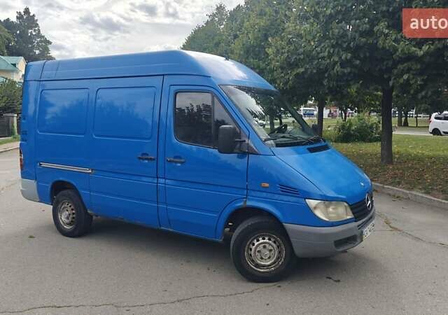 Синий Мерседес Sprinter, объемом двигателя 2.15 л и пробегом 663 тыс. км за 5300 $, фото 11 на Automoto.ua