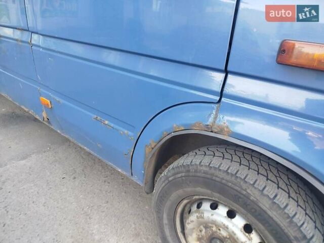 Синий Мерседес Sprinter, объемом двигателя 2.15 л и пробегом 480 тыс. км за 6200 $, фото 3 на Automoto.ua