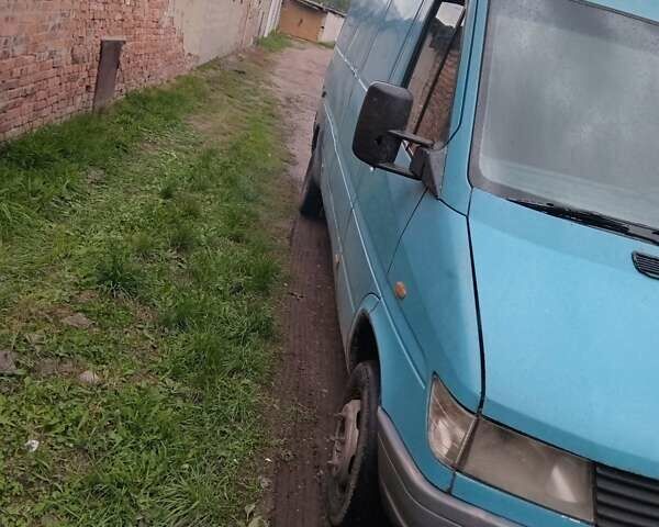 Синий Мерседес Sprinter, объемом двигателя 2.9 л и пробегом 234 тыс. км за 5900 $, фото 6 на Automoto.ua