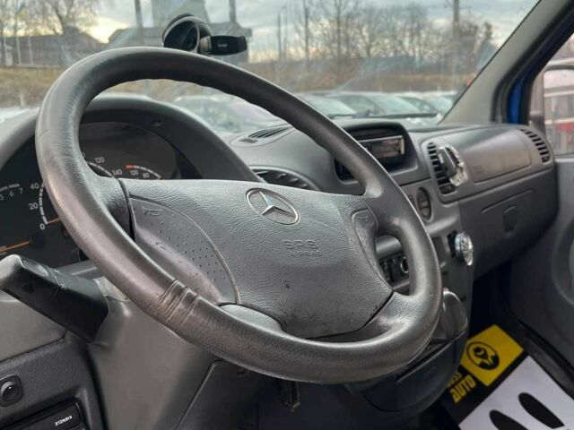Синий Мерседес Sprinter, объемом двигателя 0 л и пробегом 620 тыс. км за 9700 $, фото 9 на Automoto.ua