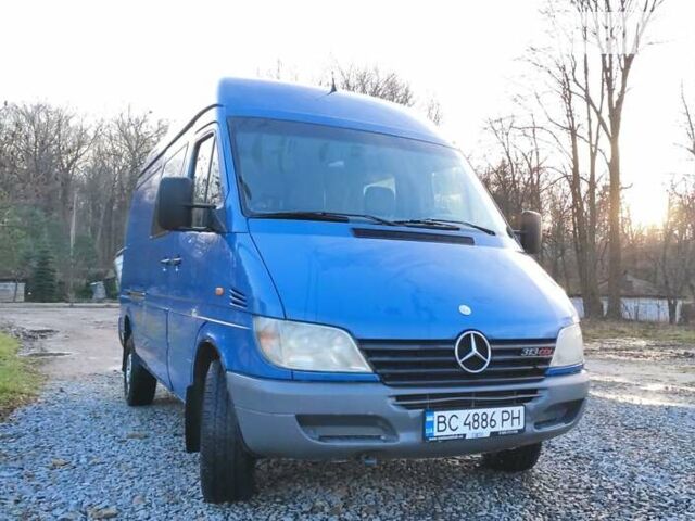 Синий Мерседес Sprinter, объемом двигателя 2.15 л и пробегом 410 тыс. км за 8200 $, фото 2 на Automoto.ua