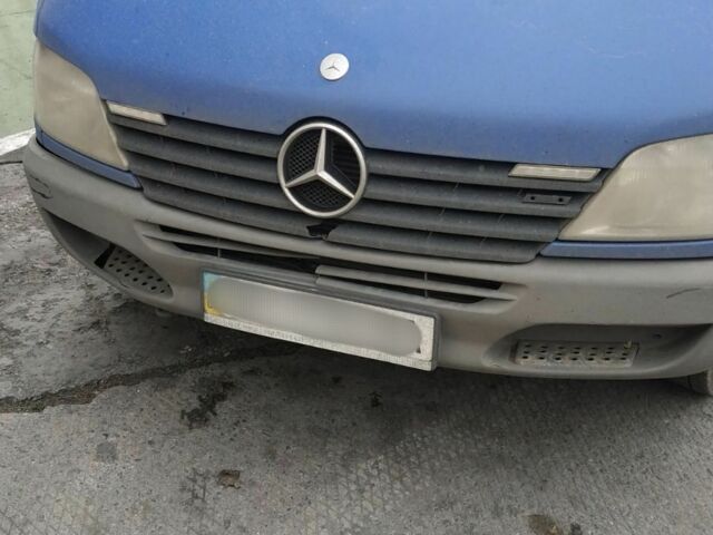 Синий Мерседес Sprinter, объемом двигателя 2.2 л и пробегом 600 тыс. км за 5000 $, фото 1 на Automoto.ua