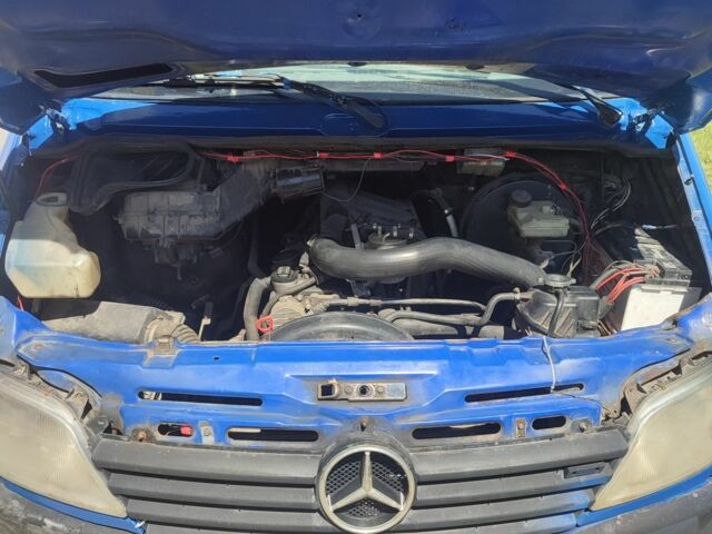 Синій Мерседес Sprinter, об'ємом двигуна 2.1 л та пробігом 1 тис. км за 7000 $, фото 8 на Automoto.ua