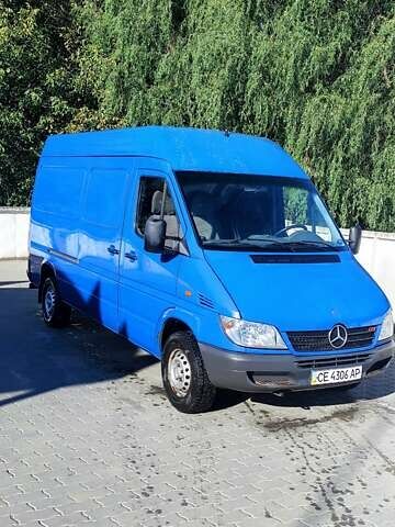 Синій Мерседес Sprinter, об'ємом двигуна 2.7 л та пробігом 377 тис. км за 9200 $, фото 1 на Automoto.ua