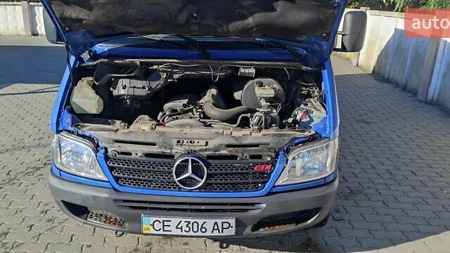 Синій Мерседес Sprinter, об'ємом двигуна 2.7 л та пробігом 377 тис. км за 9200 $, фото 7 на Automoto.ua