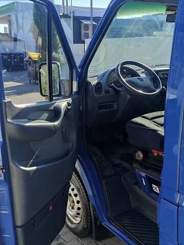 Синій Мерседес Sprinter, об'ємом двигуна 2.7 л та пробігом 377 тис. км за 9200 $, фото 9 на Automoto.ua