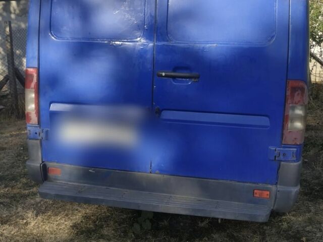 Синий Мерседес Sprinter, объемом двигателя 2.2 л и пробегом 600 тыс. км за 5000 $, фото 3 на Automoto.ua