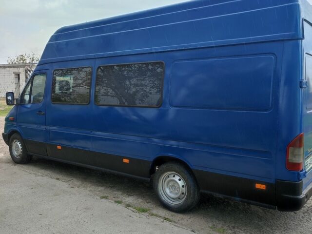Синій Мерседес Sprinter, об'ємом двигуна 2.1 л та пробігом 1 тис. км за 7000 $, фото 2 на Automoto.ua