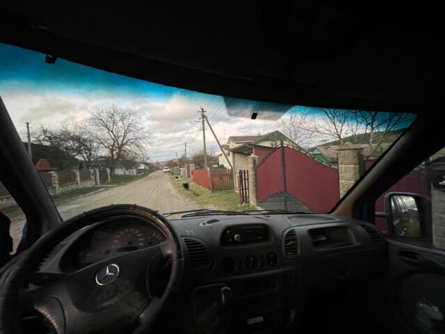 Синій Мерседес Sprinter, об'ємом двигуна 2.7 л та пробігом 800 тис. км за 7950 $, фото 2 на Automoto.ua