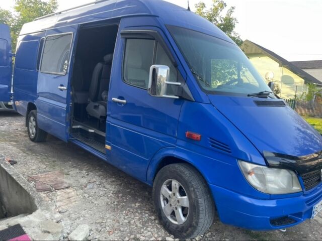 Синій Мерседес Sprinter, об'ємом двигуна 2.7 л та пробігом 800 тис. км за 7950 $, фото 3 на Automoto.ua