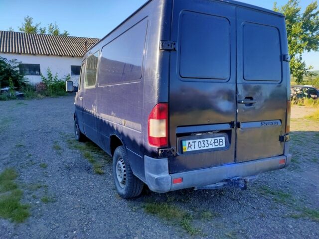 Синий Мерседес Sprinter, объемом двигателя 0 л и пробегом 450 тыс. км за 3300 $, фото 1 на Automoto.ua