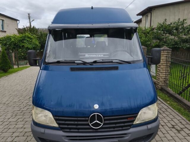 Синій Мерседес Sprinter, об'ємом двигуна 2.2 л та пробігом 357 тис. км за 7800 $, фото 1 на Automoto.ua