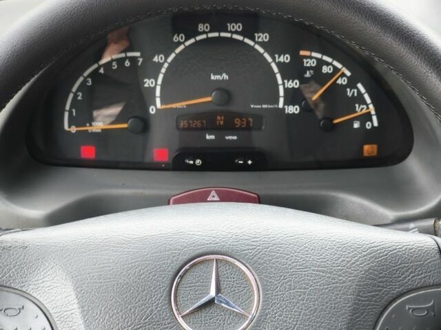 Синій Мерседес Sprinter, об'ємом двигуна 2.2 л та пробігом 357 тис. км за 7800 $, фото 4 на Automoto.ua