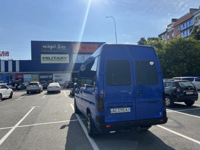 Синий Мерседес Sprinter, объемом двигателя 2.7 л и пробегом 530 тыс. км за 7500 $, фото 4 на Automoto.ua