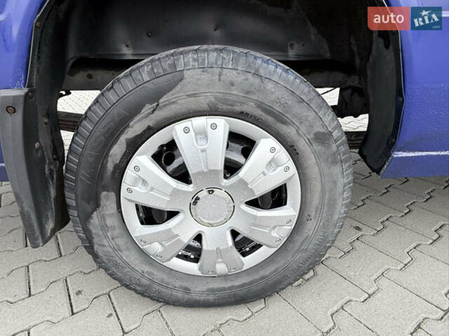 Синий Мерседес Sprinter, объемом двигателя 2.2 л и пробегом 811 тыс. км за 7999 $, фото 10 на Automoto.ua
