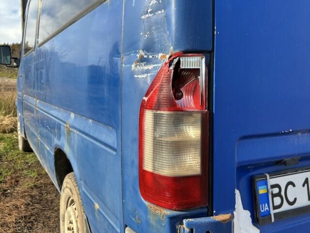 Мерседес Sprinter 2004 в Львове на Automoto.ua Синий Мерседес Sprinter, объемом двигателя 2.1 л и пробегом 447 тыс. км за 4500 $, фото 15 на Automoto.ua