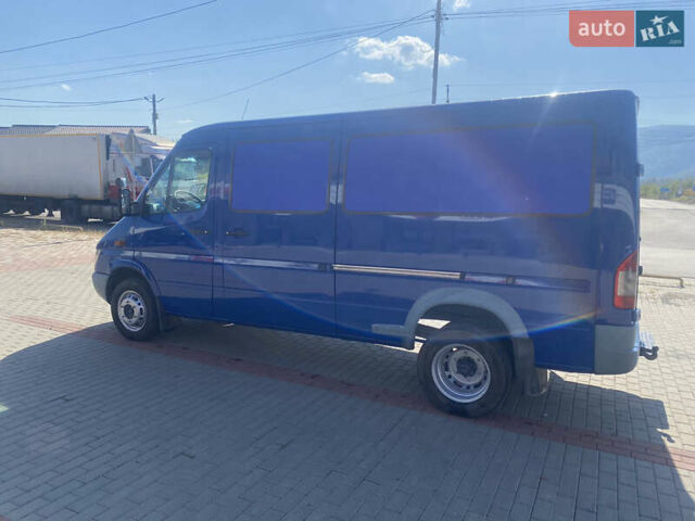 Синій Мерседес Sprinter, об'ємом двигуна 2.7 л та пробігом 413 тис. км за 13000 $, фото 4 на Automoto.ua