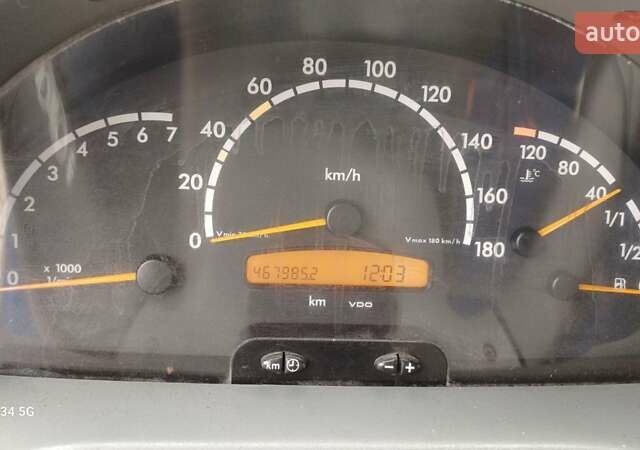 Синий Мерседес Sprinter, объемом двигателя 2.2 л и пробегом 480 тыс. км за 12500 $, фото 2 на Automoto.ua