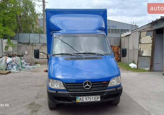 Синий Мерседес Sprinter, объемом двигателя 2.2 л и пробегом 480 тыс. км за 12500 $, фото 6 на Automoto.ua