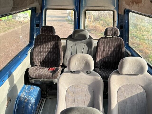 Мерседес Sprinter 2004 в Львове на Automoto.ua Синий Мерседес Sprinter, объемом двигателя 2.1 л и пробегом 447 тыс. км за 4500 $, фото 20 на Automoto.ua