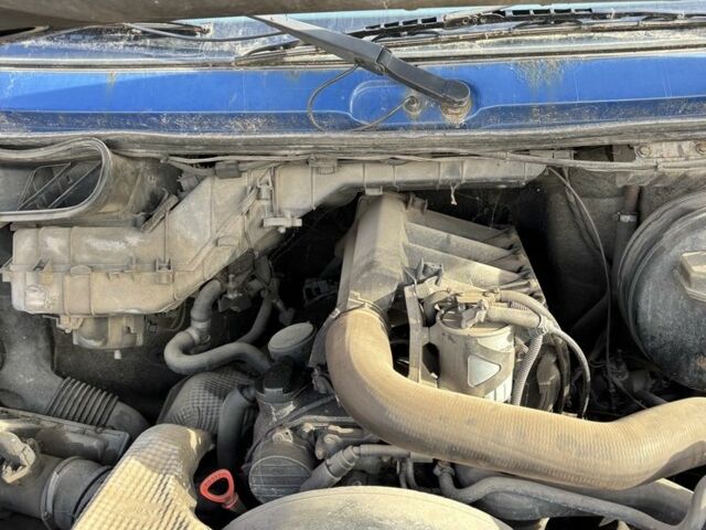 Мерседес Sprinter 2004 в Львове на Automoto.ua Синий Мерседес Sprinter, объемом двигателя 2.1 л и пробегом 447 тыс. км за 4500 $, фото 23 на Automoto.ua