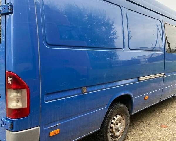 Синій Мерседес Sprinter, об'ємом двигуна 2.15 л та пробігом 450 тис. км за 8300 $, фото 2 на Automoto.ua