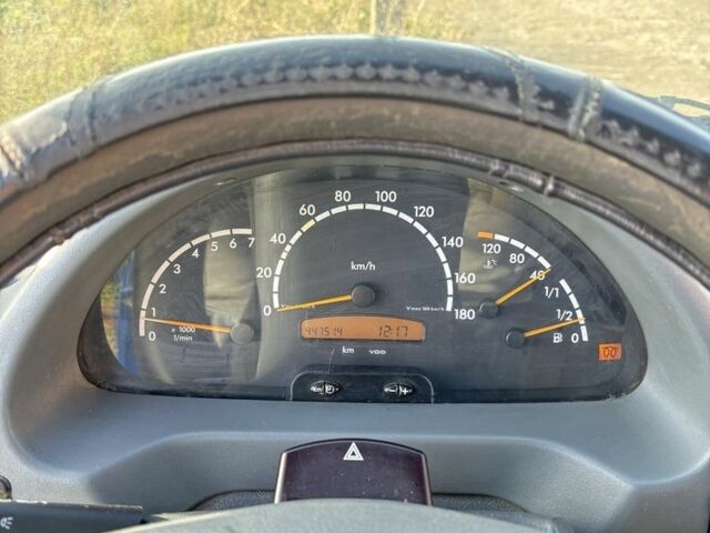 Мерседес Sprinter 2004 в Львове на Automoto.ua Синий Мерседес Sprinter, объемом двигателя 2.1 л и пробегом 447 тыс. км за 4500 $, фото 16 на Automoto.ua