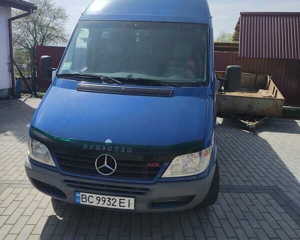 Синий Мерседес Sprinter, объемом двигателя 2.69 л и пробегом 477 тыс. км за 9200 $, фото 1 на Automoto.ua