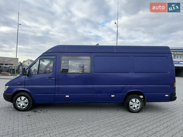 Синий Мерседес Sprinter, объемом двигателя 2.2 л и пробегом 811 тыс. км за 7999 $, фото 18 на Automoto.ua