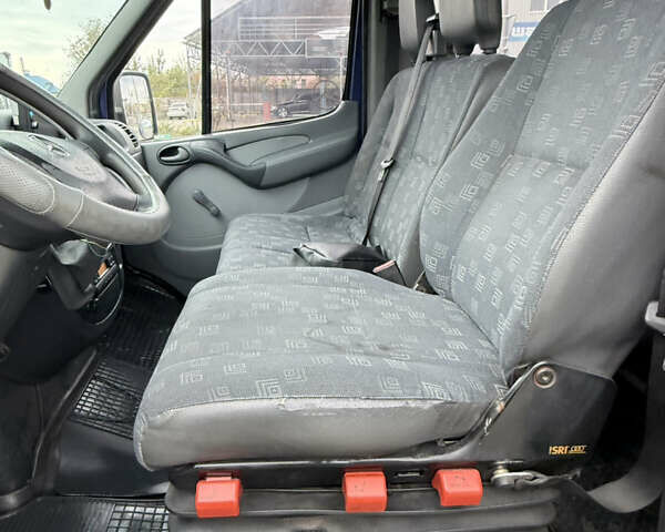 Синий Мерседес Sprinter, объемом двигателя 2.2 л и пробегом 811 тыс. км за 7999 $, фото 20 на Automoto.ua