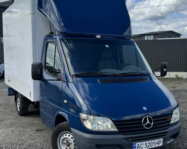 Синий Мерседес Sprinter, объемом двигателя 2.2 л и пробегом 300 тыс. км за 11900 $, фото 8 на Automoto.ua