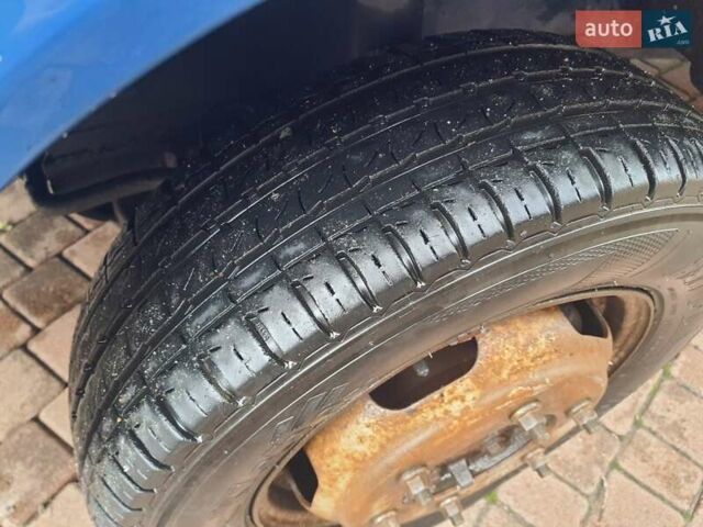 Синій Мерседес Sprinter, об'ємом двигуна 2.1 л та пробігом 349 тис. км за 7900 $, фото 8 на Automoto.ua