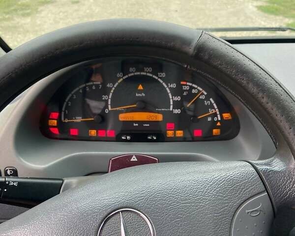 Синій Мерседес Sprinter, об'ємом двигуна 2.15 л та пробігом 450 тис. км за 8300 $, фото 6 на Automoto.ua