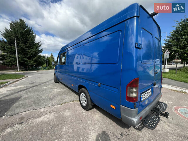 Синий Мерседес Sprinter, объемом двигателя 2.69 л и пробегом 450 тыс. км за 7777 $, фото 5 на Automoto.ua