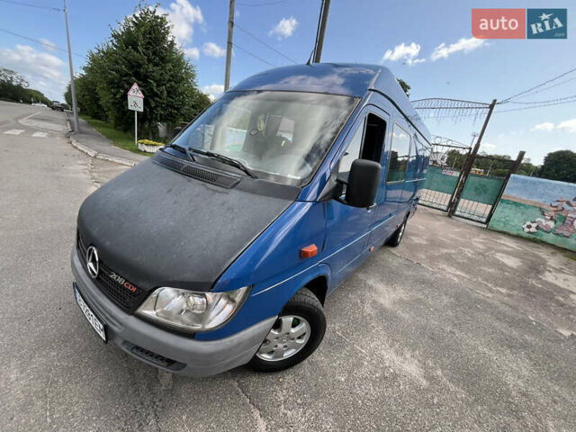 Синий Мерседес Sprinter, объемом двигателя 2.69 л и пробегом 450 тыс. км за 7777 $, фото 1 на Automoto.ua