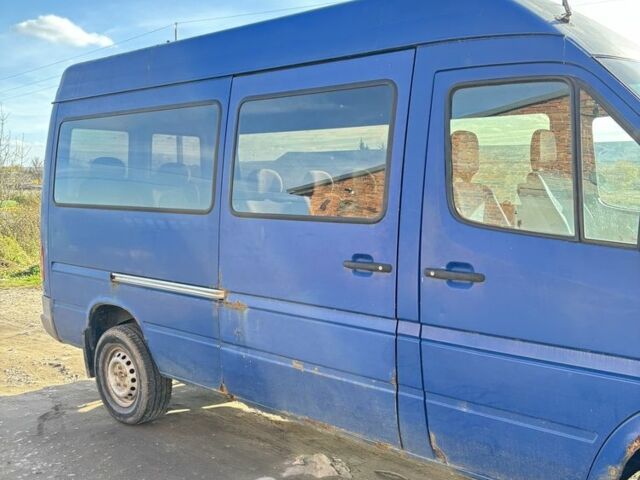 Мерседес Sprinter 2004 в Львове на Automoto.ua Синий Мерседес Sprinter, объемом двигателя 2.1 л и пробегом 447 тыс. км за 4500 $, фото 10 на Automoto.ua